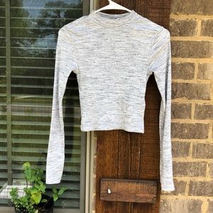 NWOT H&M Mock-neck Gray Crop Top